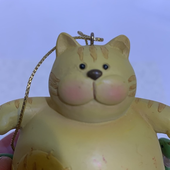 Fat cat w fish ornament - Picture 11 of 13